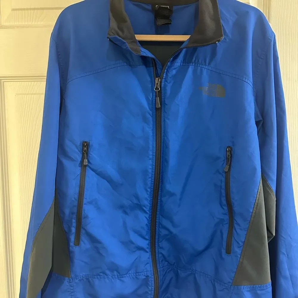 The North Face Men's Blue and Gray Windbreaker